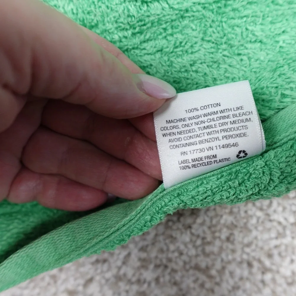 Room Essentials Minecraft Creeper Green Hooded Towel Kids Cotton Bath Wrap